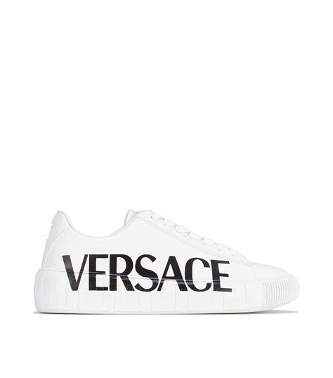 scatpe con scritta versace|Scarpe .